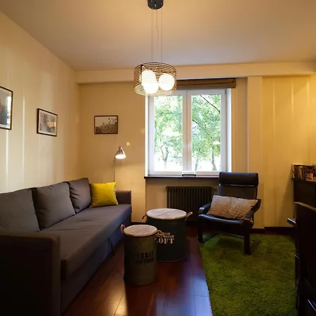 Apartament Plac Zbawiciela Elegant *