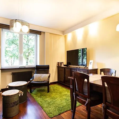 Apartament Plac Zbawiciela Elegant