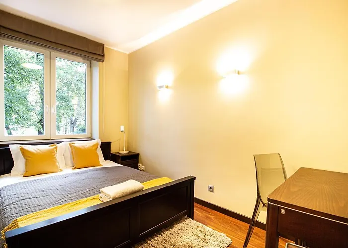 Plac Zbawiciela Elegant Апартаменты Варшава