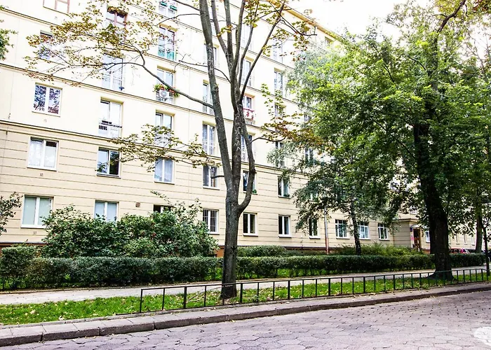 Plac Zbawiciela Elegant Апартаменты