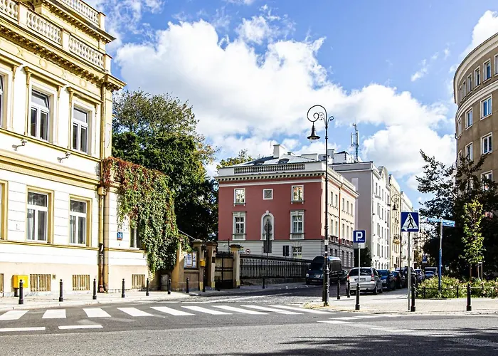 Plac Zbawiciela Elegant Апартаменты