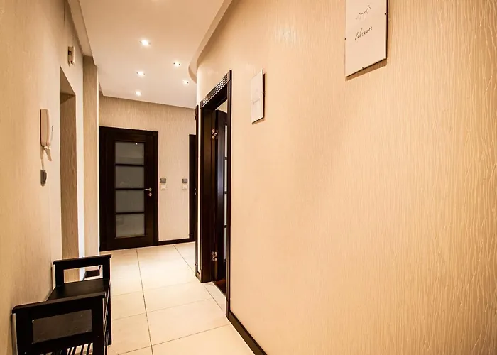 Plac Zbawiciela Elegant